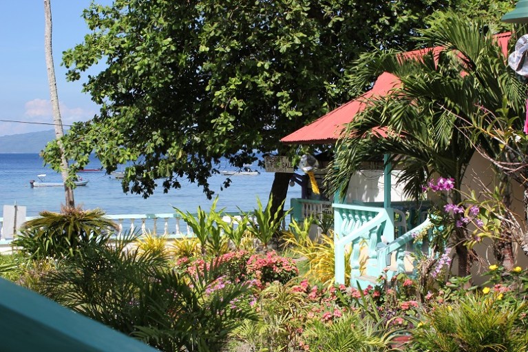 Cherchez bien le long de la mer à Sabang (Philippines), vous y trouver des perles pour 500 Pesos