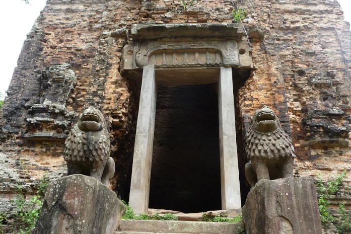 prasat-sambor-prei-kuk-hall-dentree