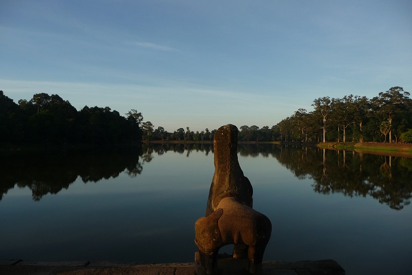 Statue-Angkor-Lac