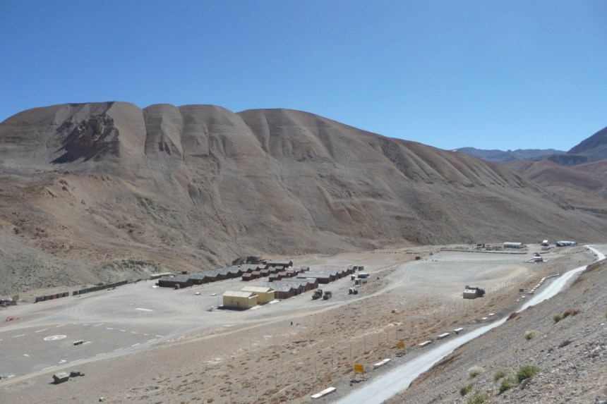 La plus haute base militaire du monde (paye ton record)