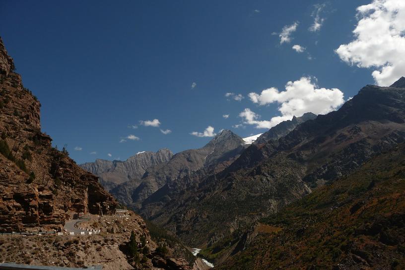 Blog Sarchu 1 Route dans la vallée