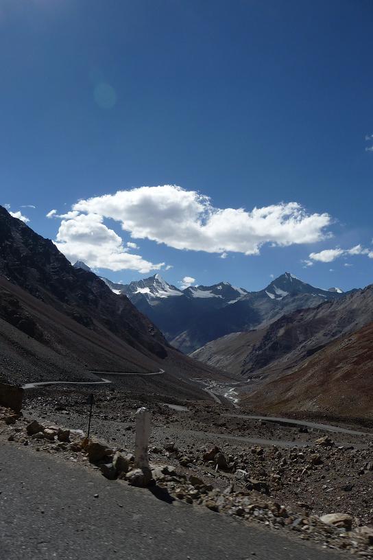 Blog Sarchu 10 la route monte encore