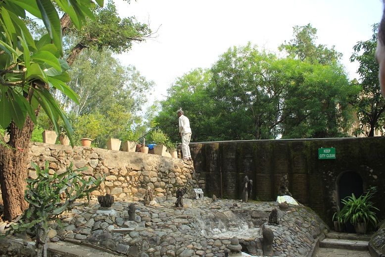 blog un garde sur un mur